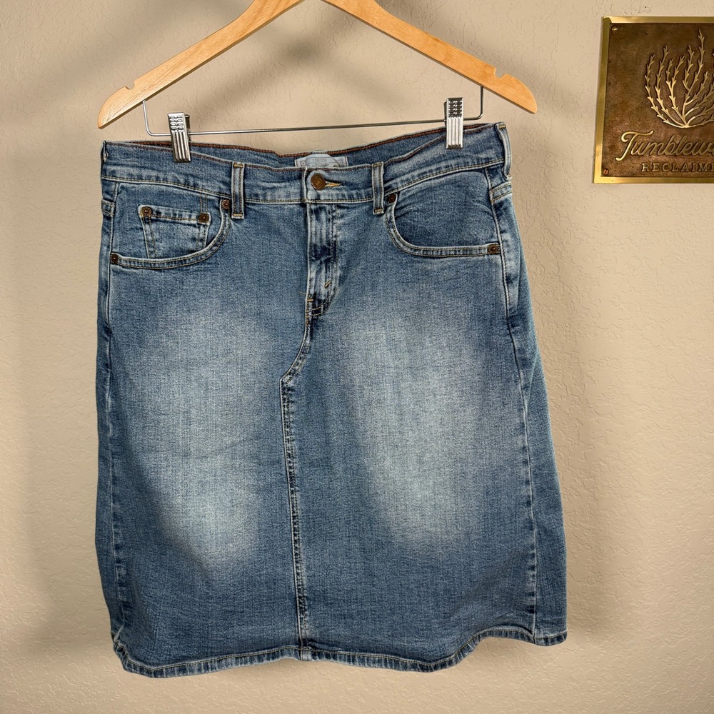 Levi Strauss Signature Womens Denim Skirt Light Wash Stretch Knee Length Size 12